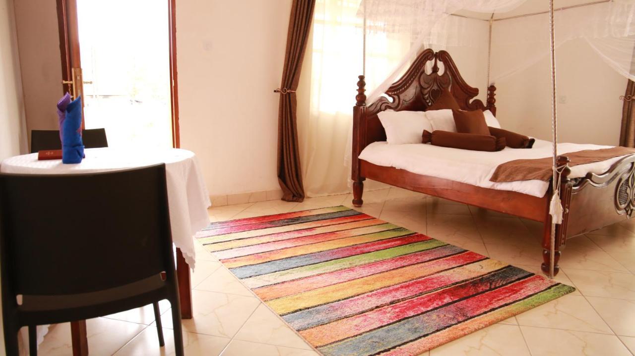Riverside Resort Hotel Kabale Exterior foto